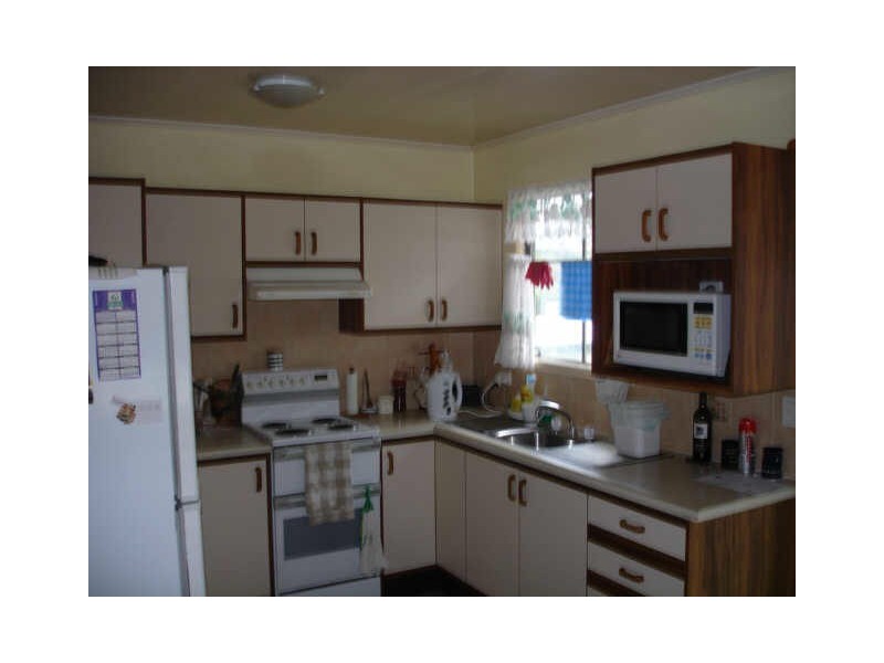 13 Ewinga Street, Kingston QLD 4114