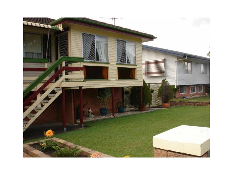 13 Ewinga Street, Kingston QLD 4114