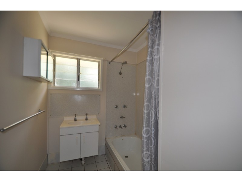 6 Perth Street, Kingston QLD 4114