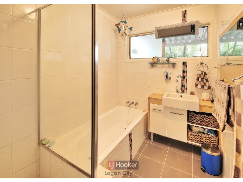 172 Meakin Road, Slacks Creek QLD 4127