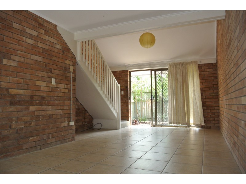4/11 Macquarie Street, Woodridge QLD 4114