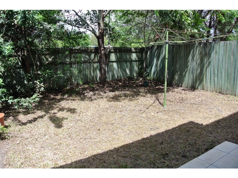 4/11 Macquarie Street, Woodridge QLD 4114