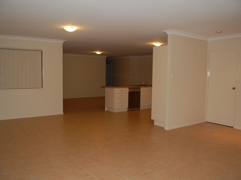 35 Mark Lane, Waterford West QLD 4133