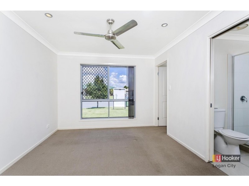 10 Allart Court, Marsden QLD 4132