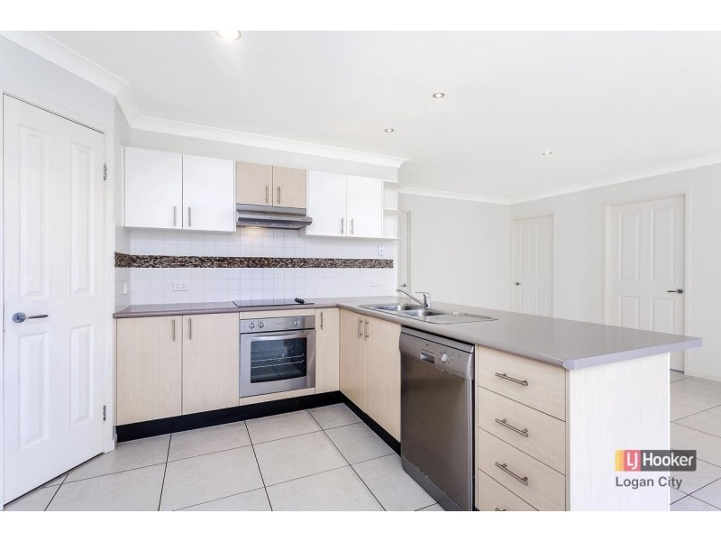 10 Allart Court, Marsden QLD 4132