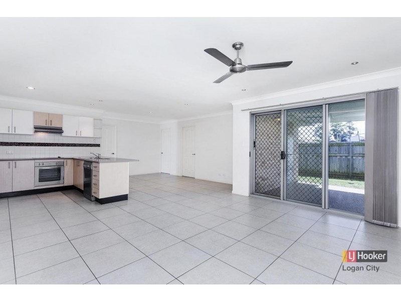 10 Allart Court, Marsden QLD 4132