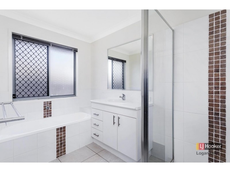 10 Allart Court, Marsden QLD 4132