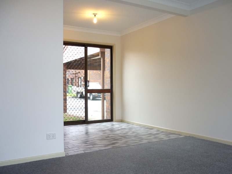 2/10 Damalis Street, Woodridge QLD 4114