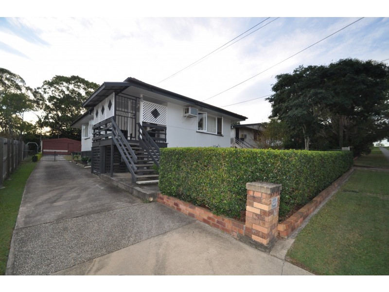 10 Plunkett Street, Woodridge QLD 4114