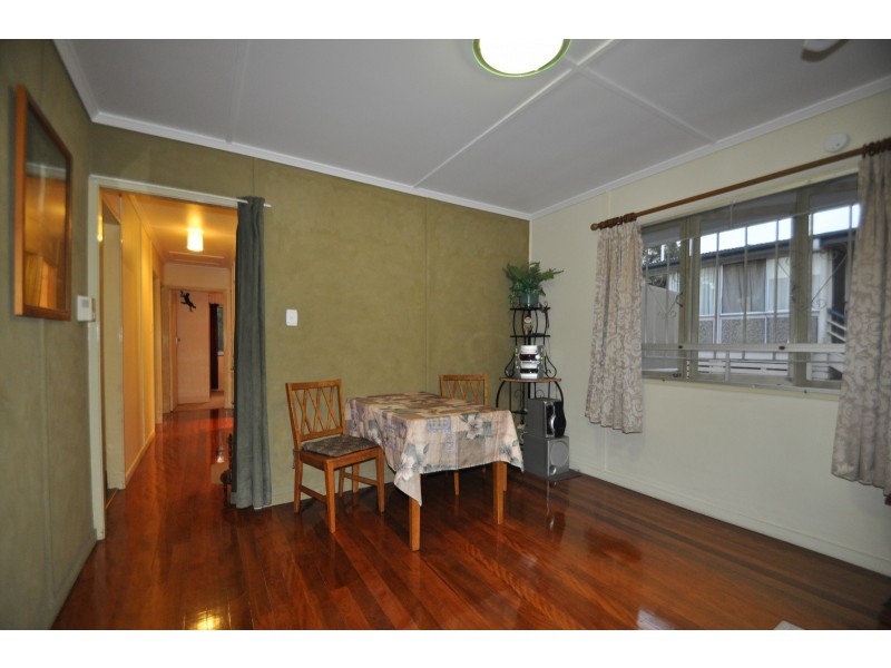 10 Plunkett Street, Woodridge QLD 4114