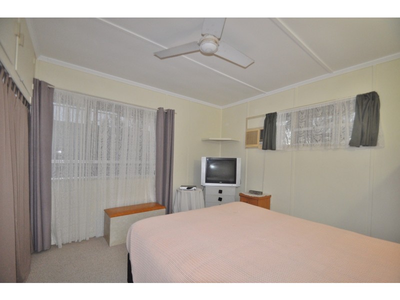 10 Plunkett Street, Woodridge QLD 4114