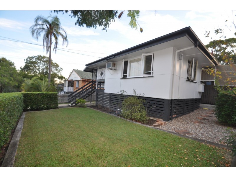 10 Plunkett Street, Woodridge QLD 4114
