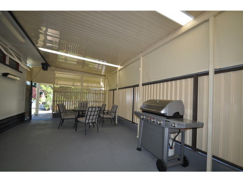 10 Plunkett Street, Woodridge QLD 4114