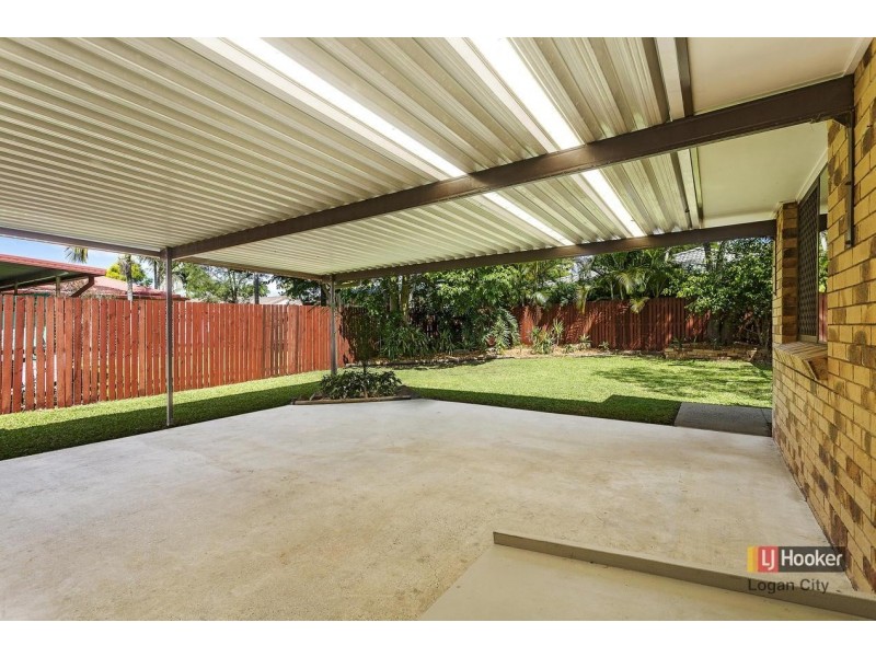 47 Edenlea Drive, Meadowbrook QLD 4131