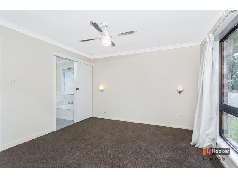 47 Edenlea Drive, Meadowbrook QLD 4131