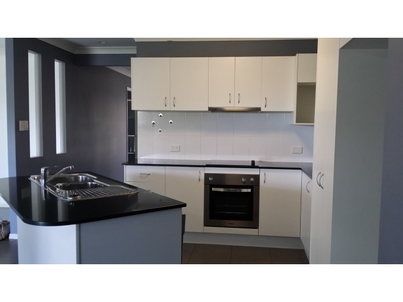 51 Dornoch Crescent, Raceview QLD 4305