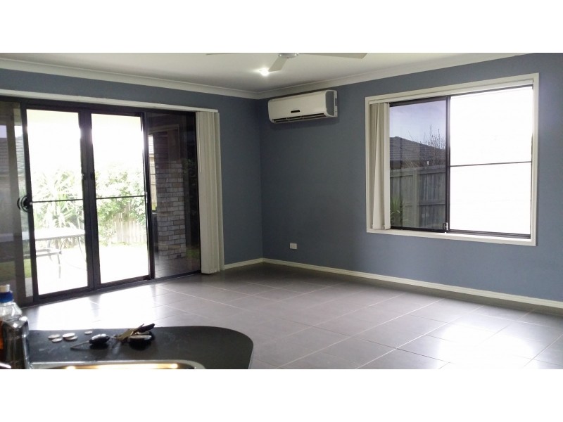 51 Dornoch Crescent, Raceview QLD 4305