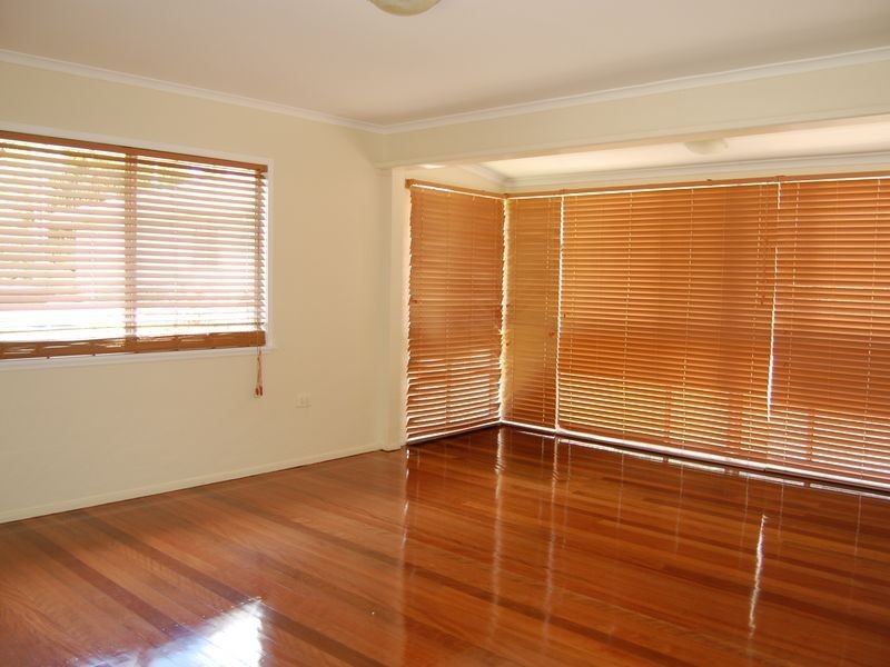 18 WILDE STREET, Kingston QLD 4114