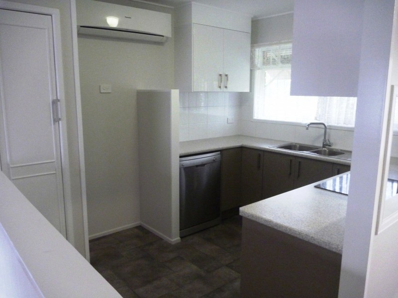 15 Orana Street, Kingston QLD 4114