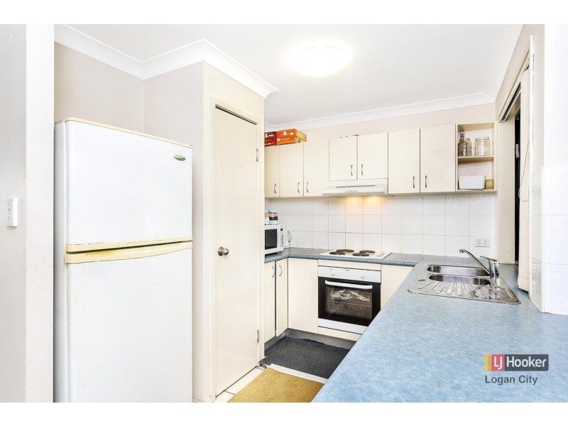 16 Ashmore Close, Marsden QLD 4132