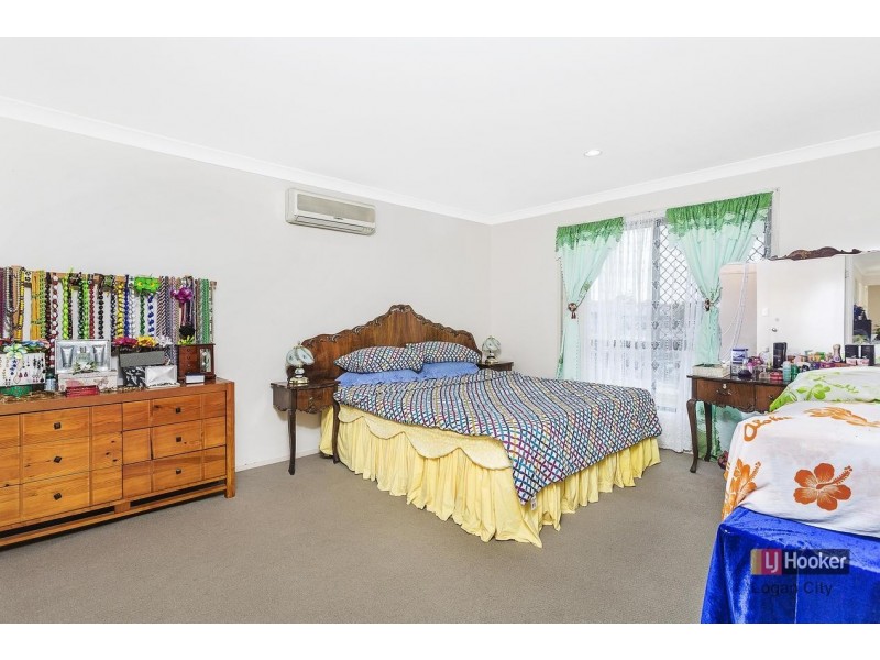 16 Ashmore Close, Marsden QLD 4132