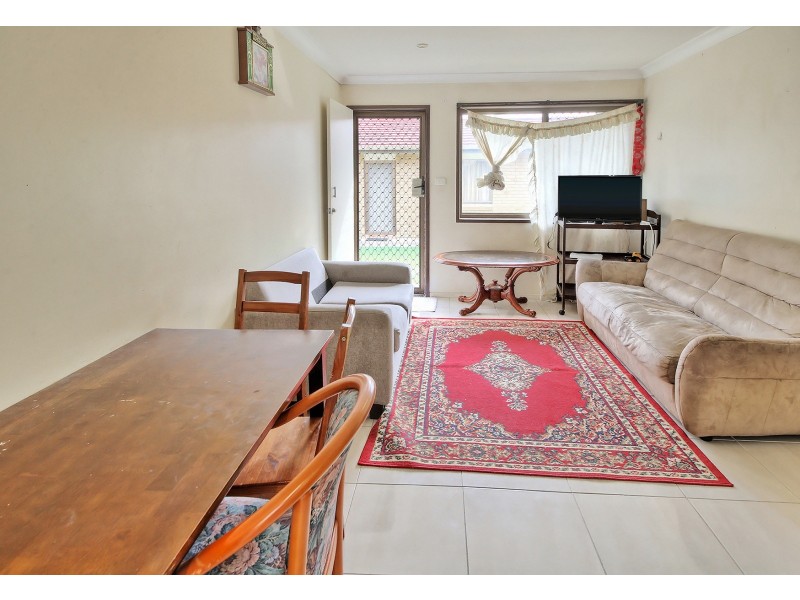 2/10 North Road, Woodridge QLD 4114