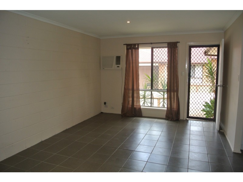 3/7 Cleopatra Street, Kingston QLD 4114