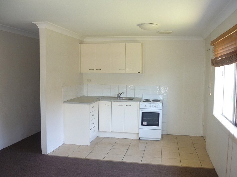 2/80 Railway Parade, Woodridge QLD 4114