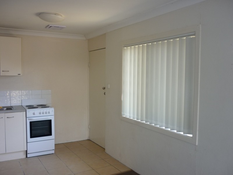 2/80 Railway Parade, Woodridge QLD 4114