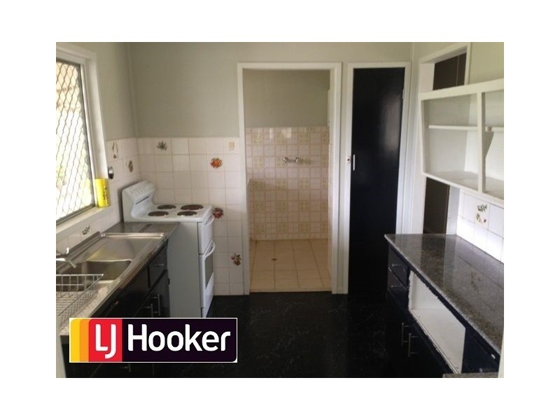 18 Hunter Street, Woodridge QLD 4114