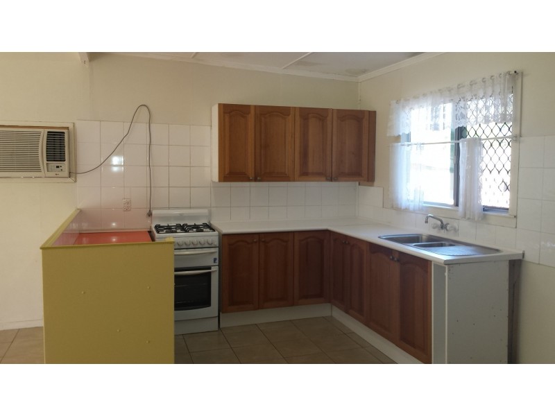 25 Bruce Road, Woodridge QLD 4114