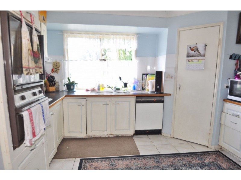 18 Tamarind Street, Marsden QLD 4132