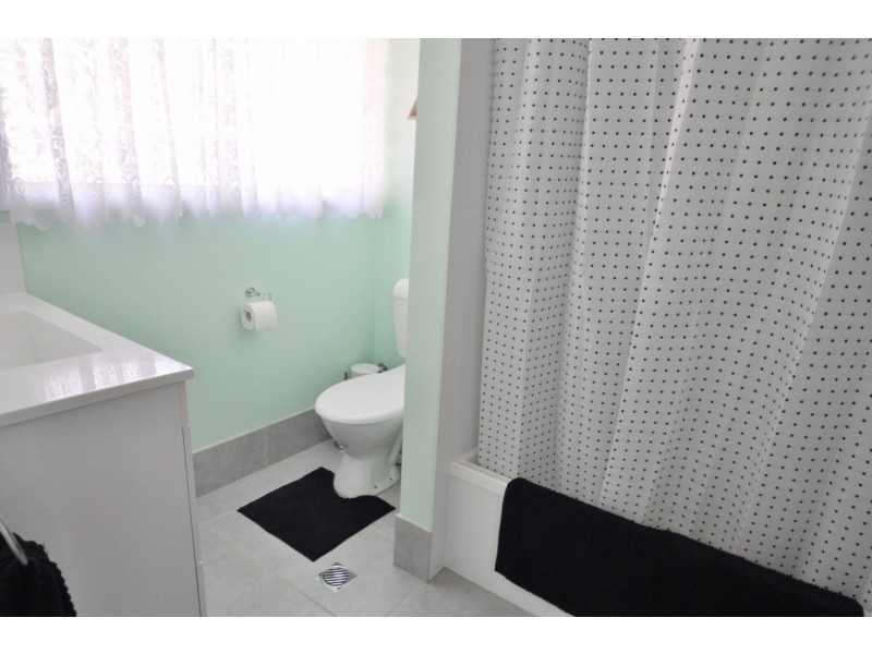 18 Tamarind Street, Marsden QLD 4132