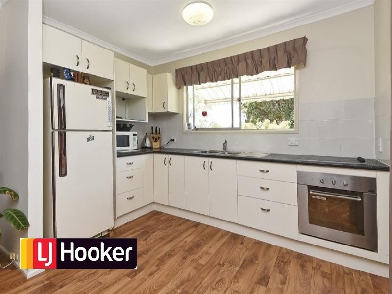 6 Brownvale Street, Logan Central QLD 4114