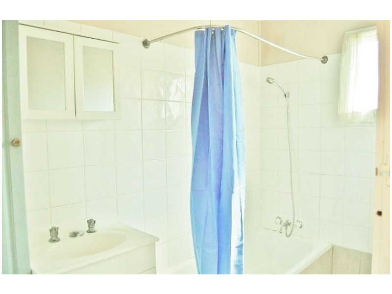 138 Railway Parade, Woodridge QLD 4114