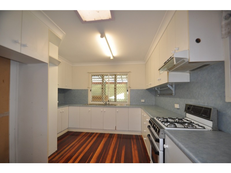 50 Adelaide Street, Kingston QLD 4114