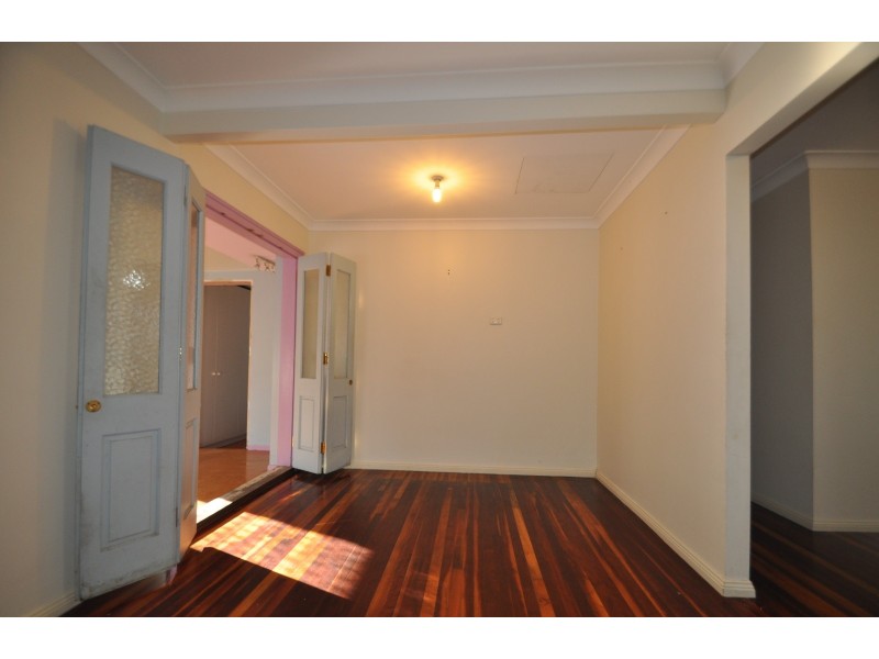 50 Adelaide Street, Kingston QLD 4114