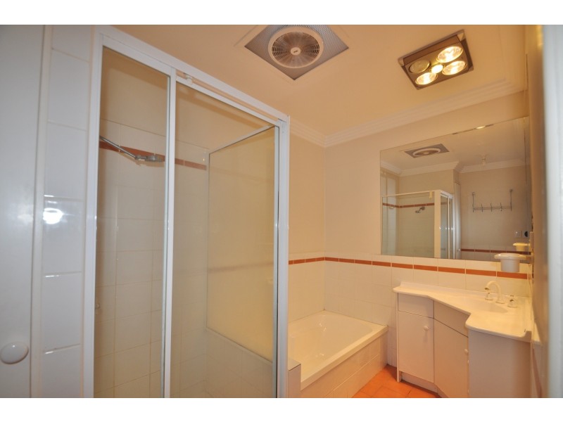 50 Adelaide Street, Kingston QLD 4114