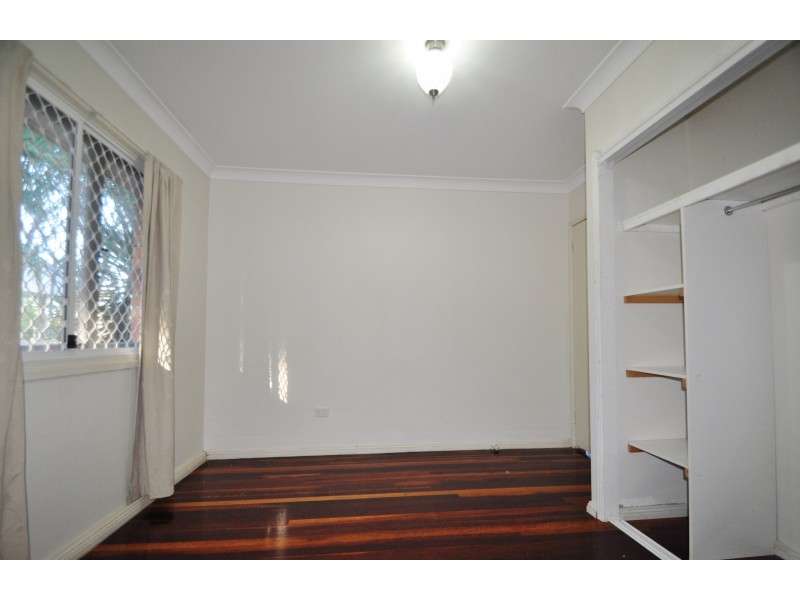 50 Adelaide Street, Kingston QLD 4114