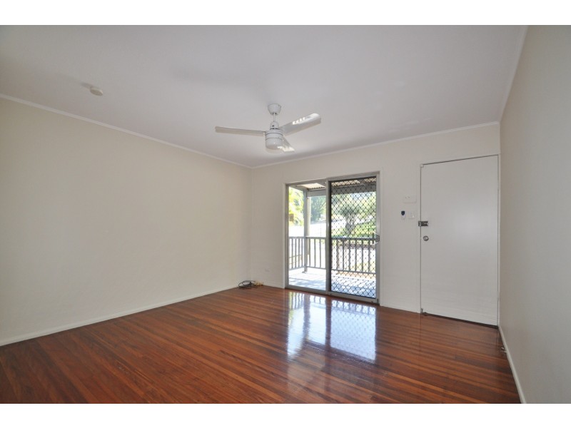 1 Perth Street, Kingston QLD 4114