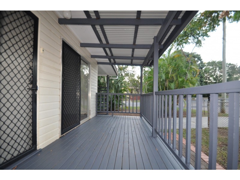1 Perth Street, Kingston QLD 4114