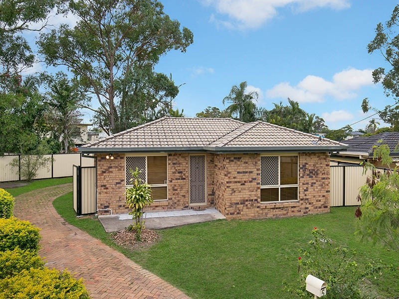 5 Fig Tree Court, Kingston QLD 4114