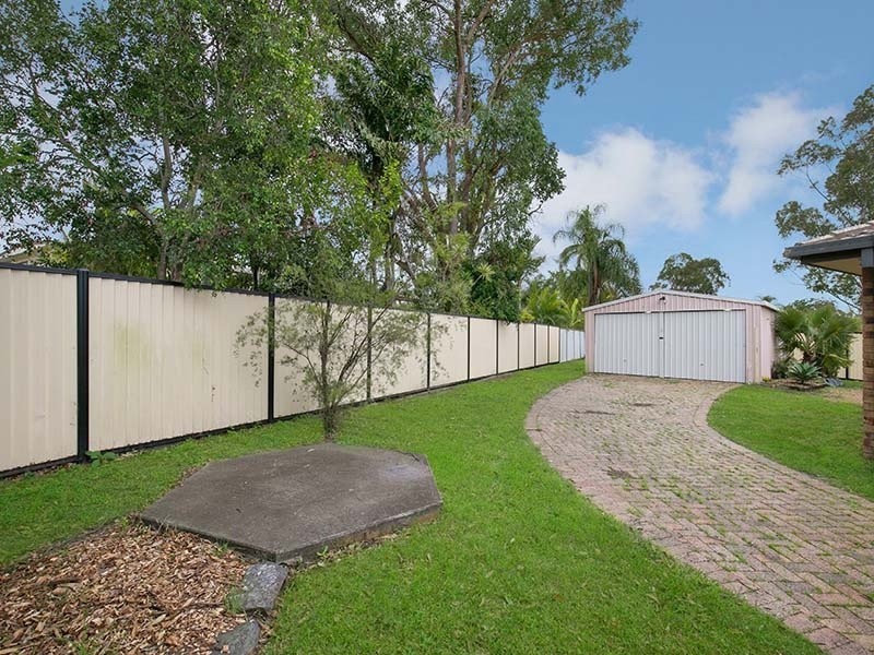 5 Fig Tree Court, Kingston QLD 4114