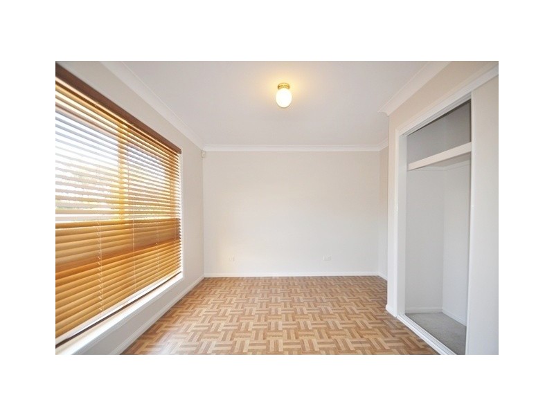 5 Fig Tree Court, Kingston QLD 4114