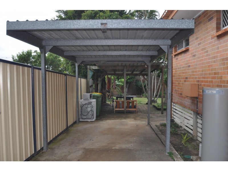 70 Jacaranda Ave, Logan Central QLD 4114