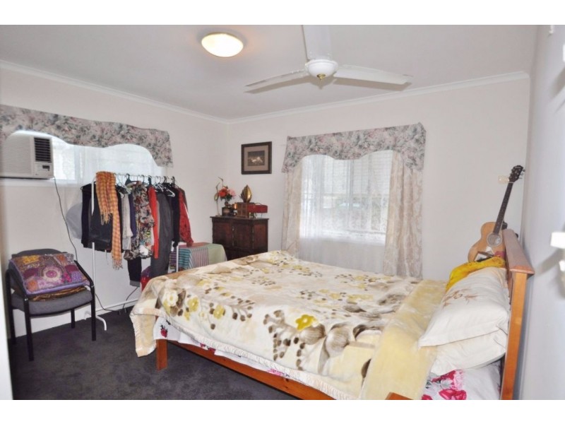 74 Ellen street, Kingston QLD 4114