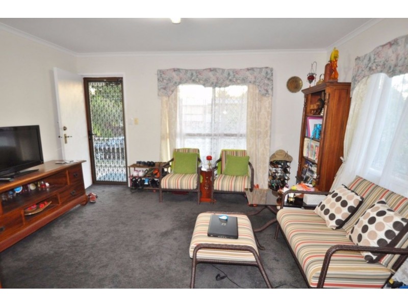 74 Ellen street, Kingston QLD 4114