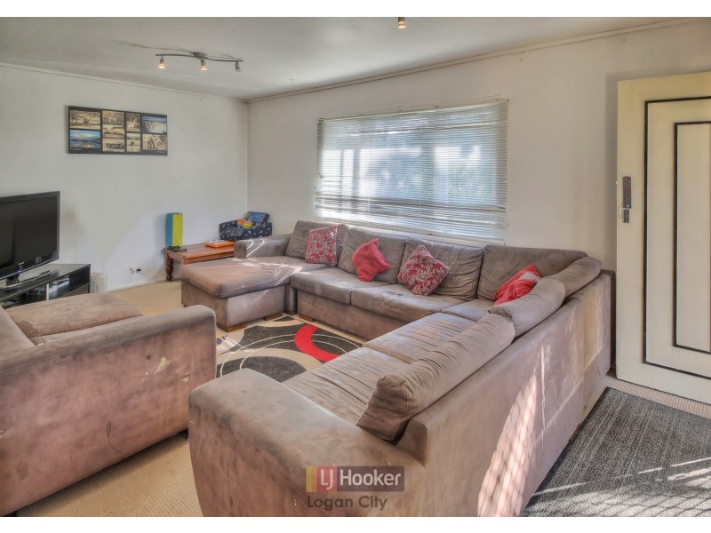 26 Kolonga Street, Woodridge QLD 4114