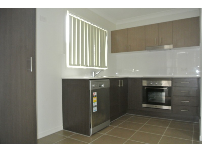 13 B Sams Way, Marsden QLD 4132