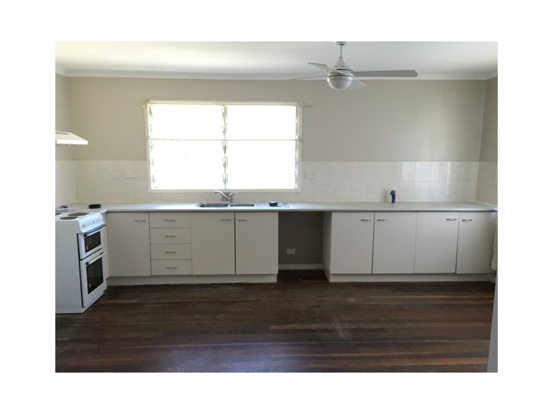 26 Albert Street, Woodridge QLD 4114